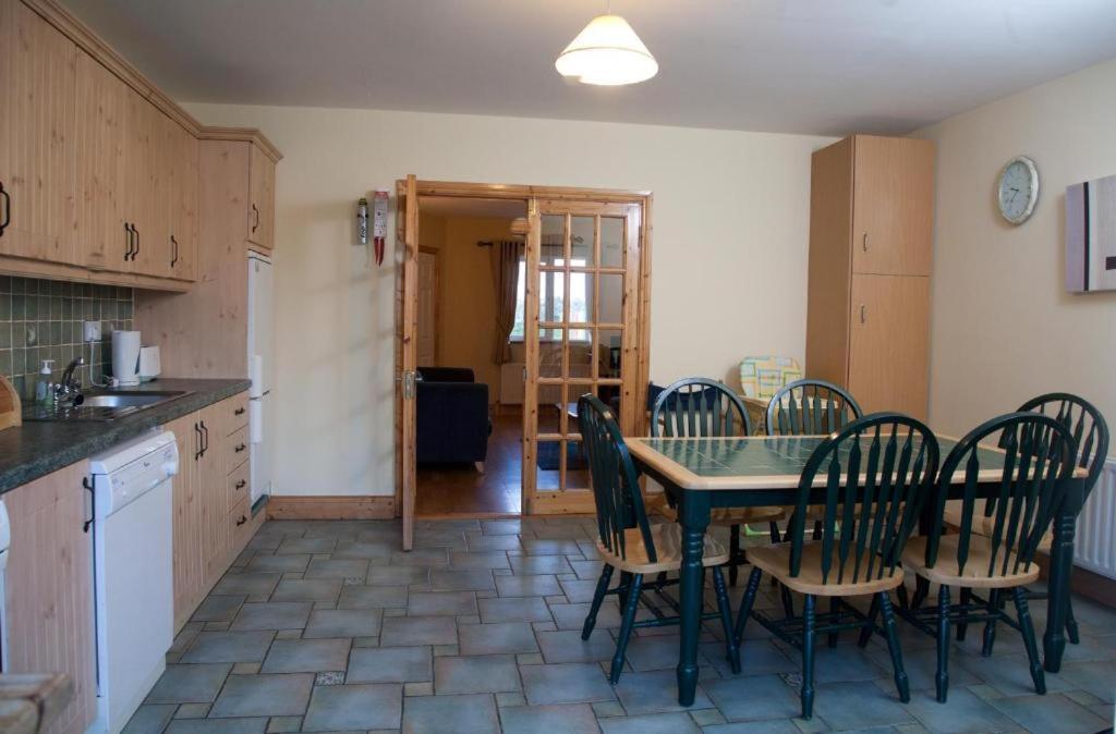 Ceol Na Mara Guest House Enniscrone Exterior photo